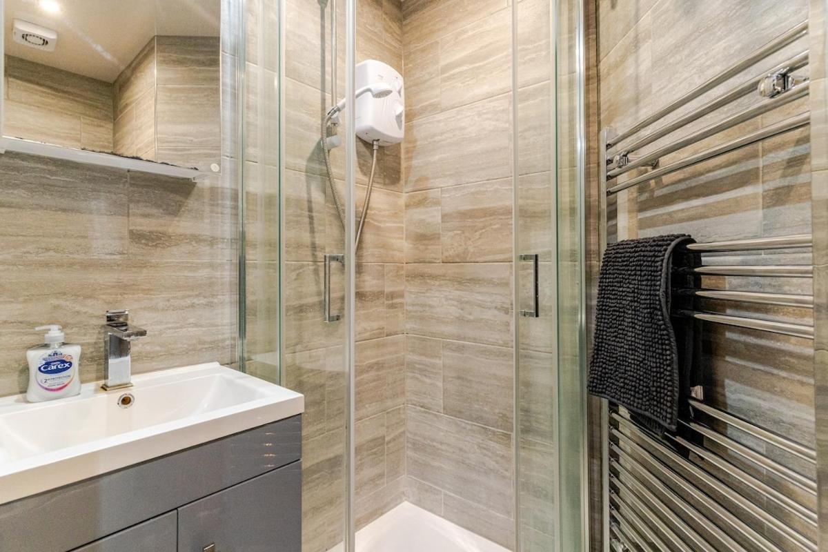Cozy Flat In Walsall Town Centre Bagian luar foto
